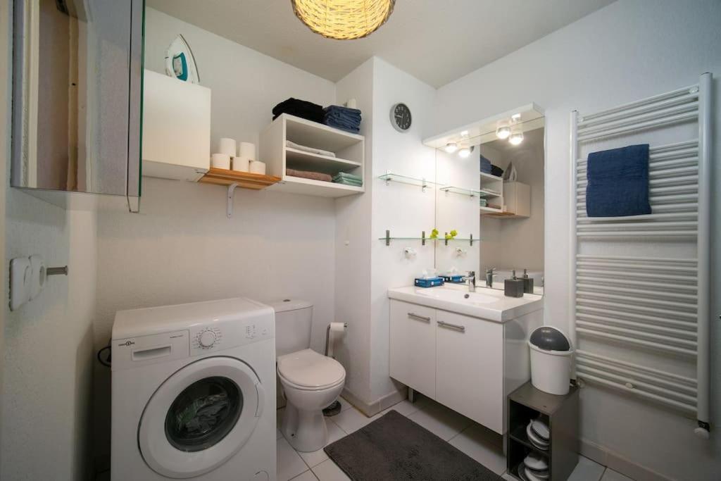 Fully Equipped Apartment With Terrace Sleeps 4 Marseille Luaran gambar